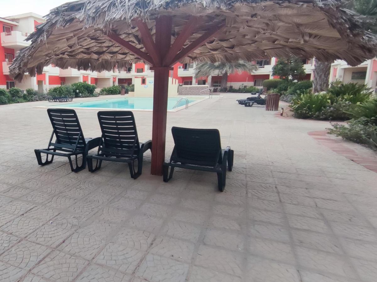 Sal Service Red Moradias Residence With Pool Santa Maria Luaran gambar